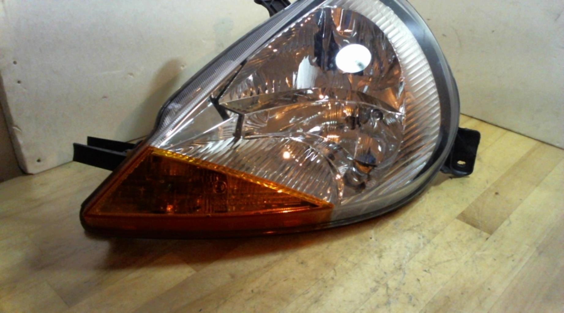 Optique avant principal gauche (feux)(phare)