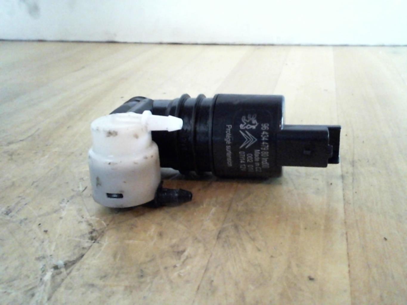 Pompe lave glace avant