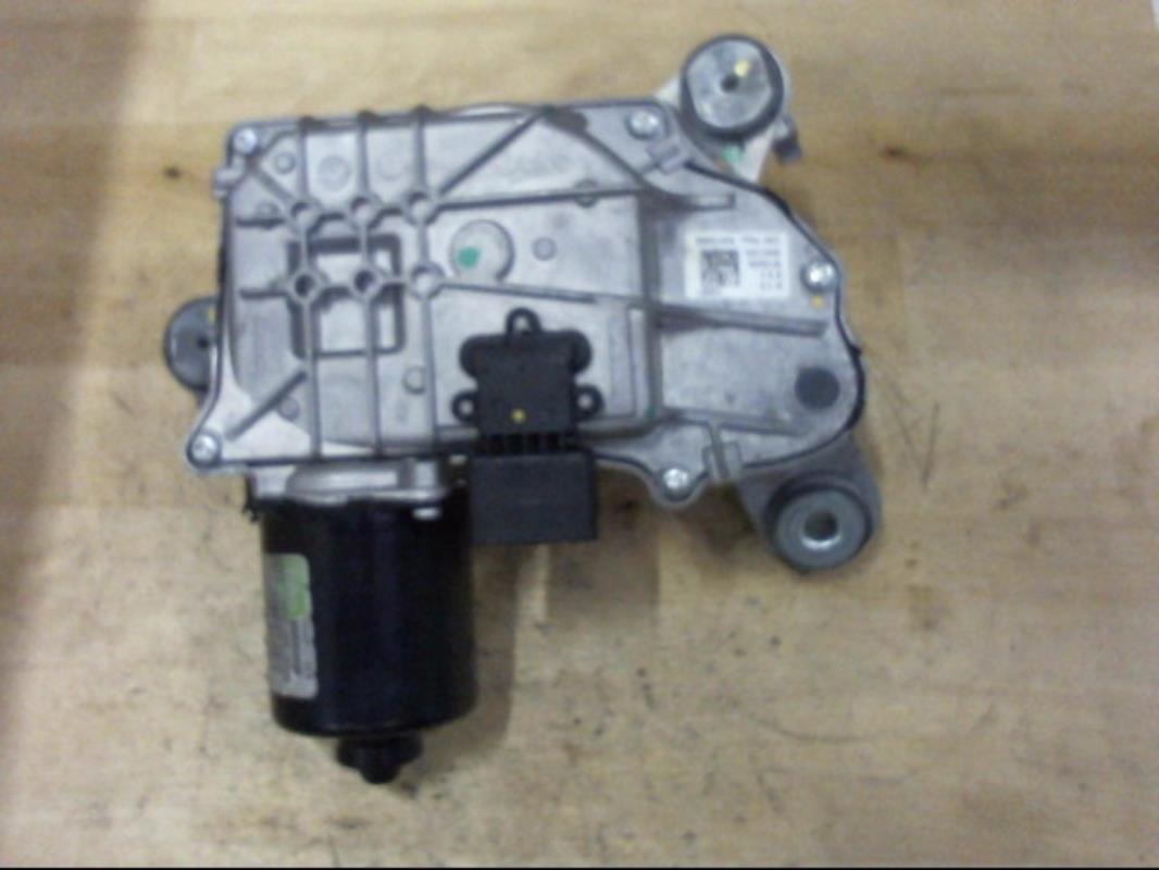 Moteur essuie glace avant droit