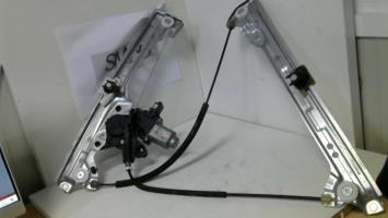 Leve vitre electrique avant droit