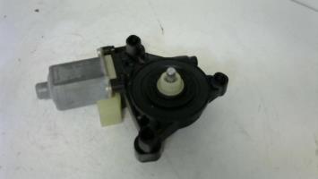 Moteur leve vitre avant droit