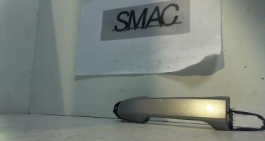 Poignee porte avant gauche