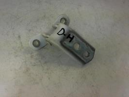 Charniere de porte avant droit