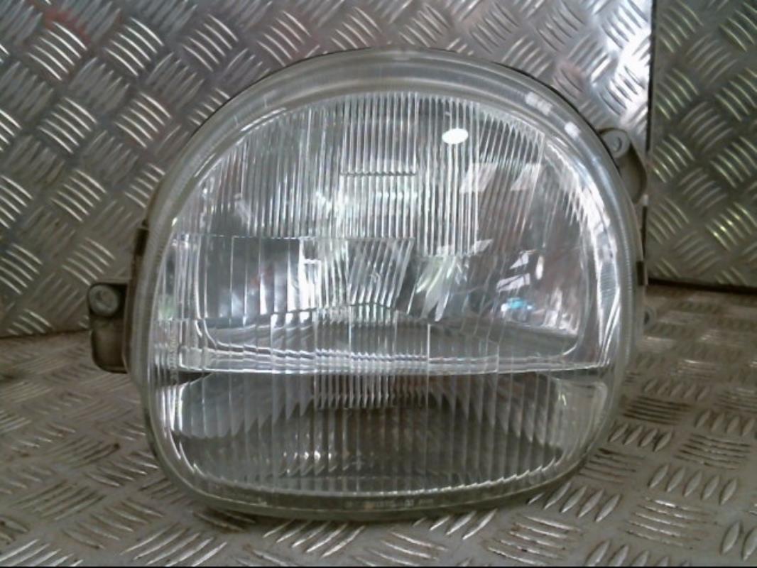Gruppo ottico anteriore principale sinistro (luci)(faro)