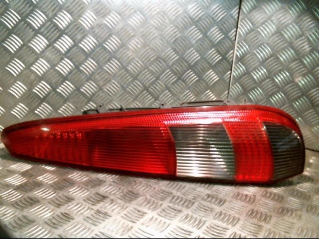 Fanale posteriore principale destro (luci)