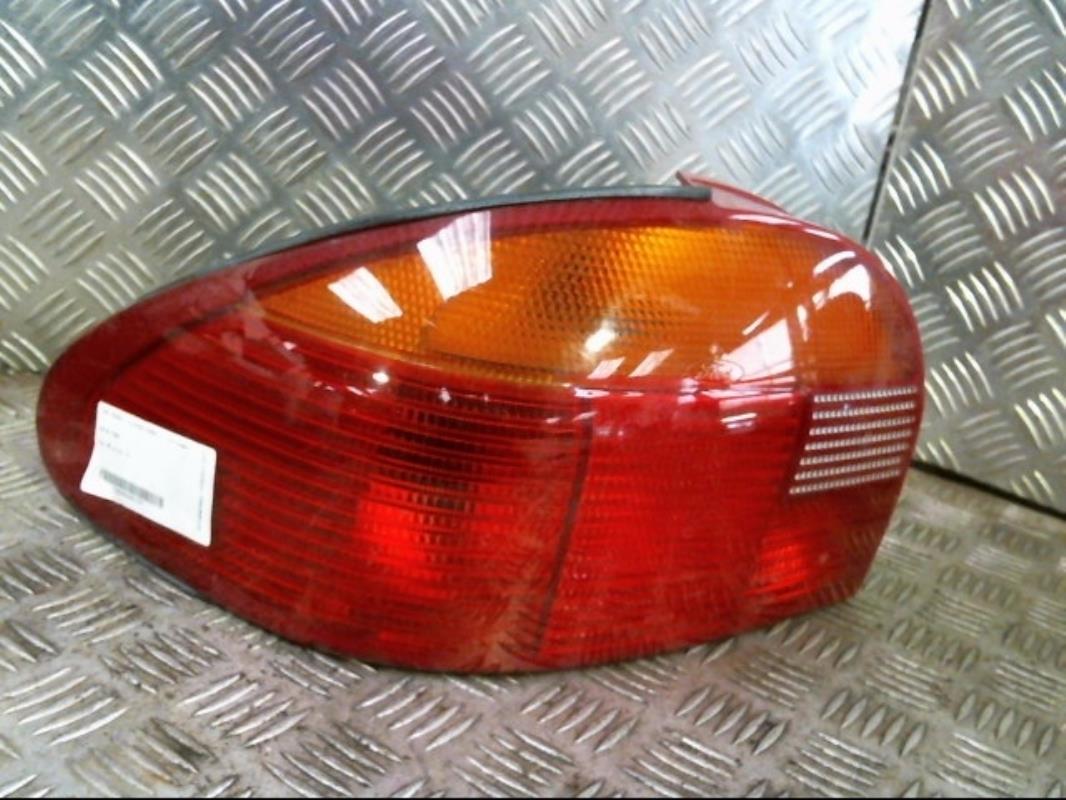 Fanale posteriore principale sinistro (luci)