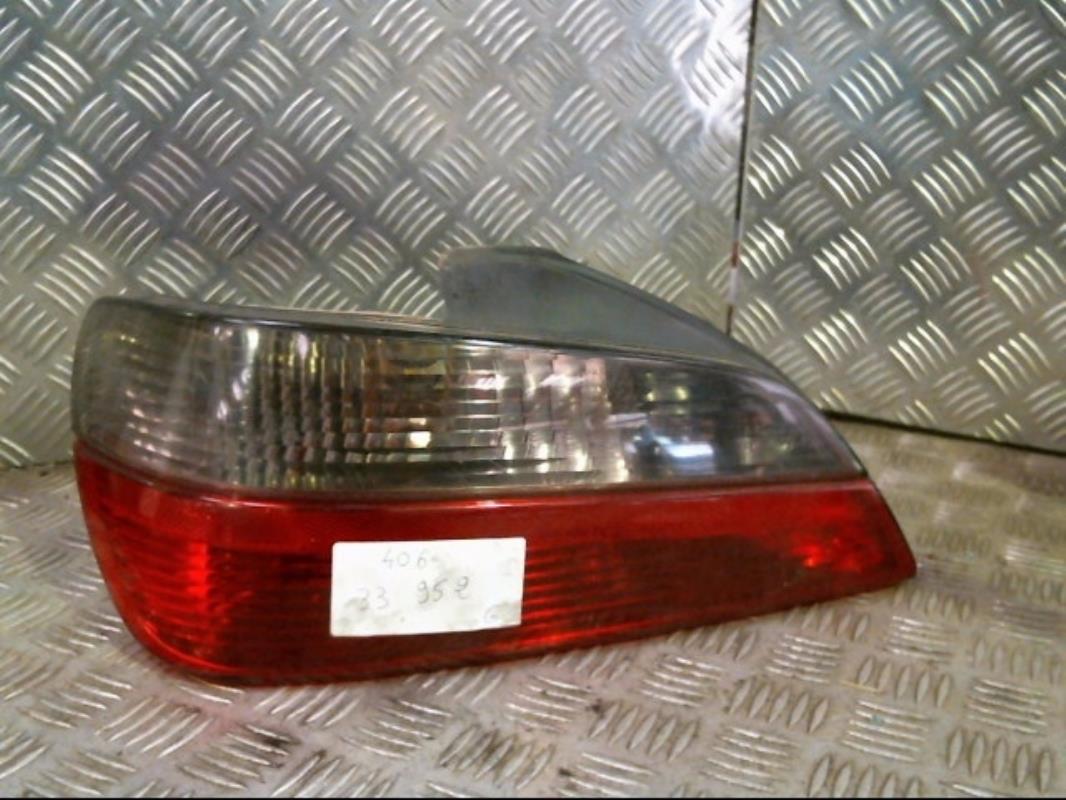 Fanale posteriore principale sinistro (luci)