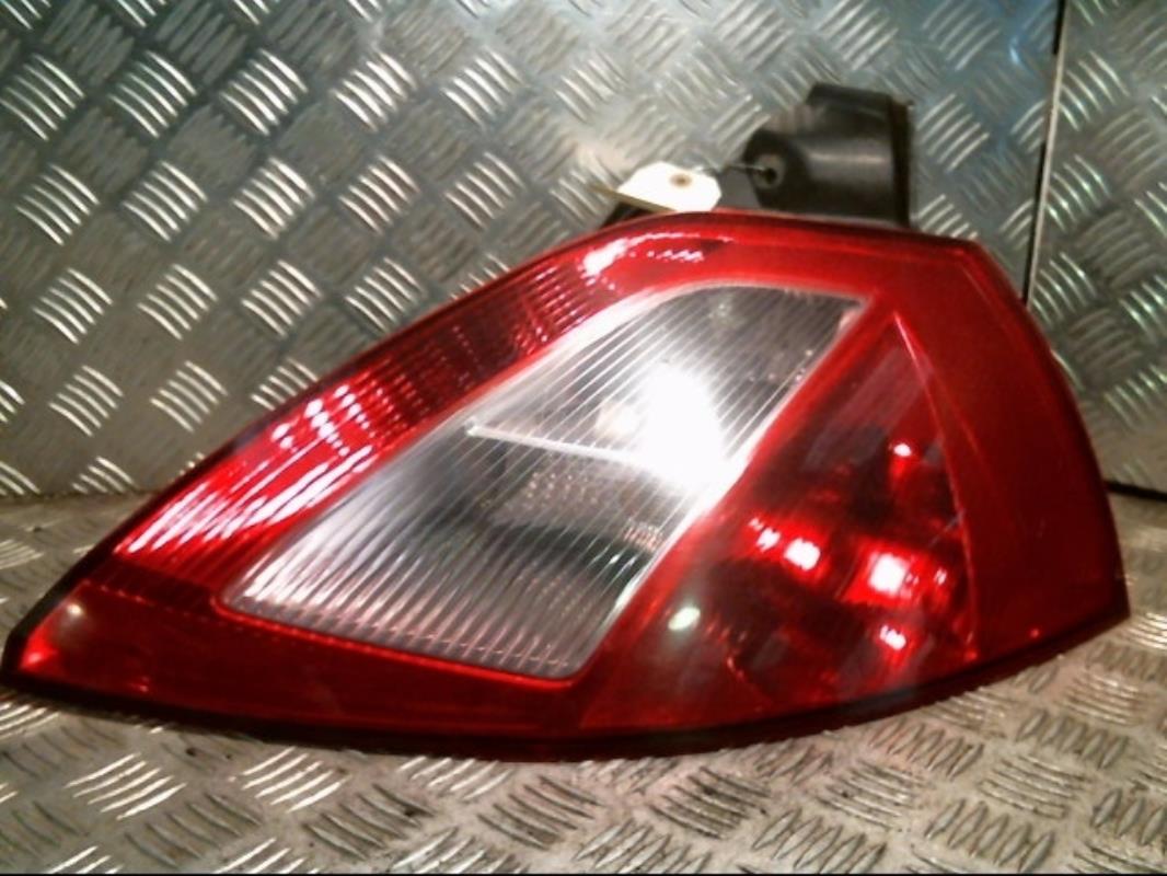 Fanale posteriore principale destro (luci)