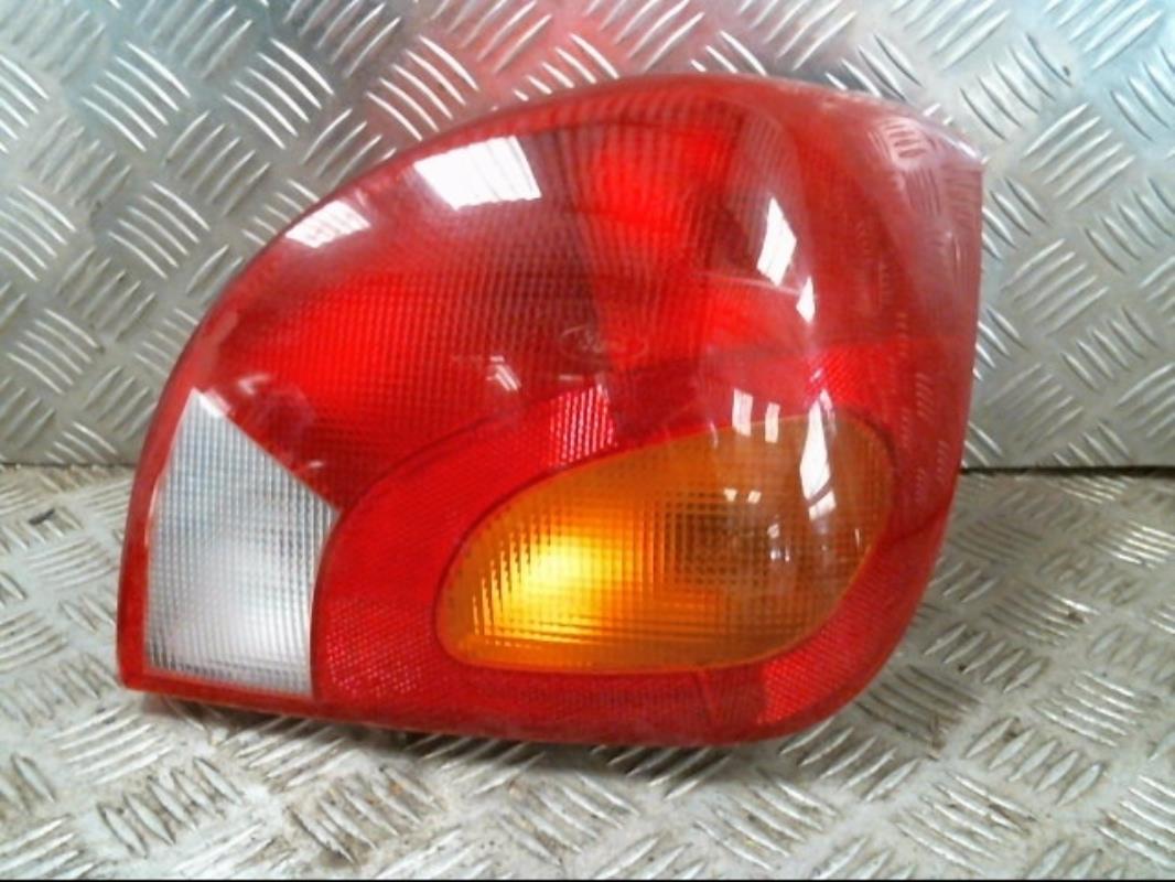 Fanale posteriore principale destro (luci)