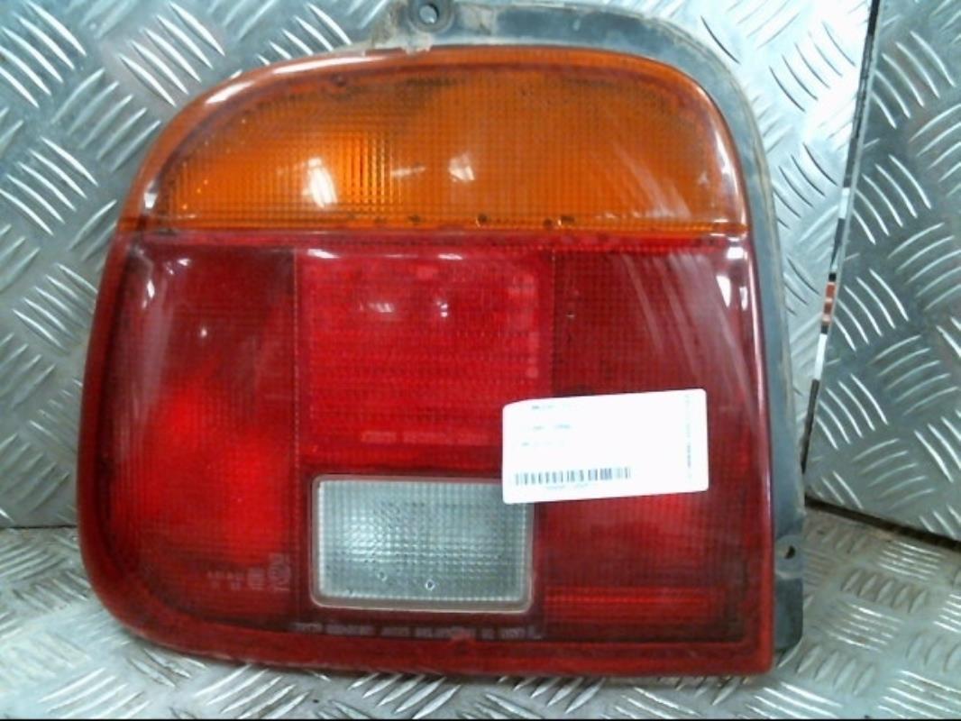 Fanale posteriore principale sinistro (luci)