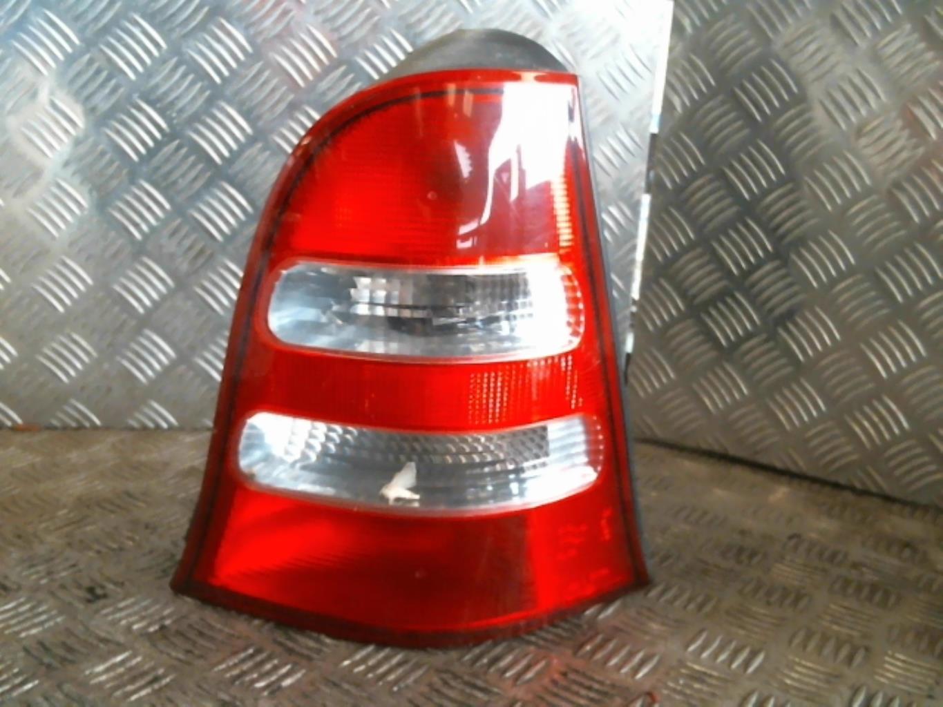 Fanale posteriore principale destro (luci)