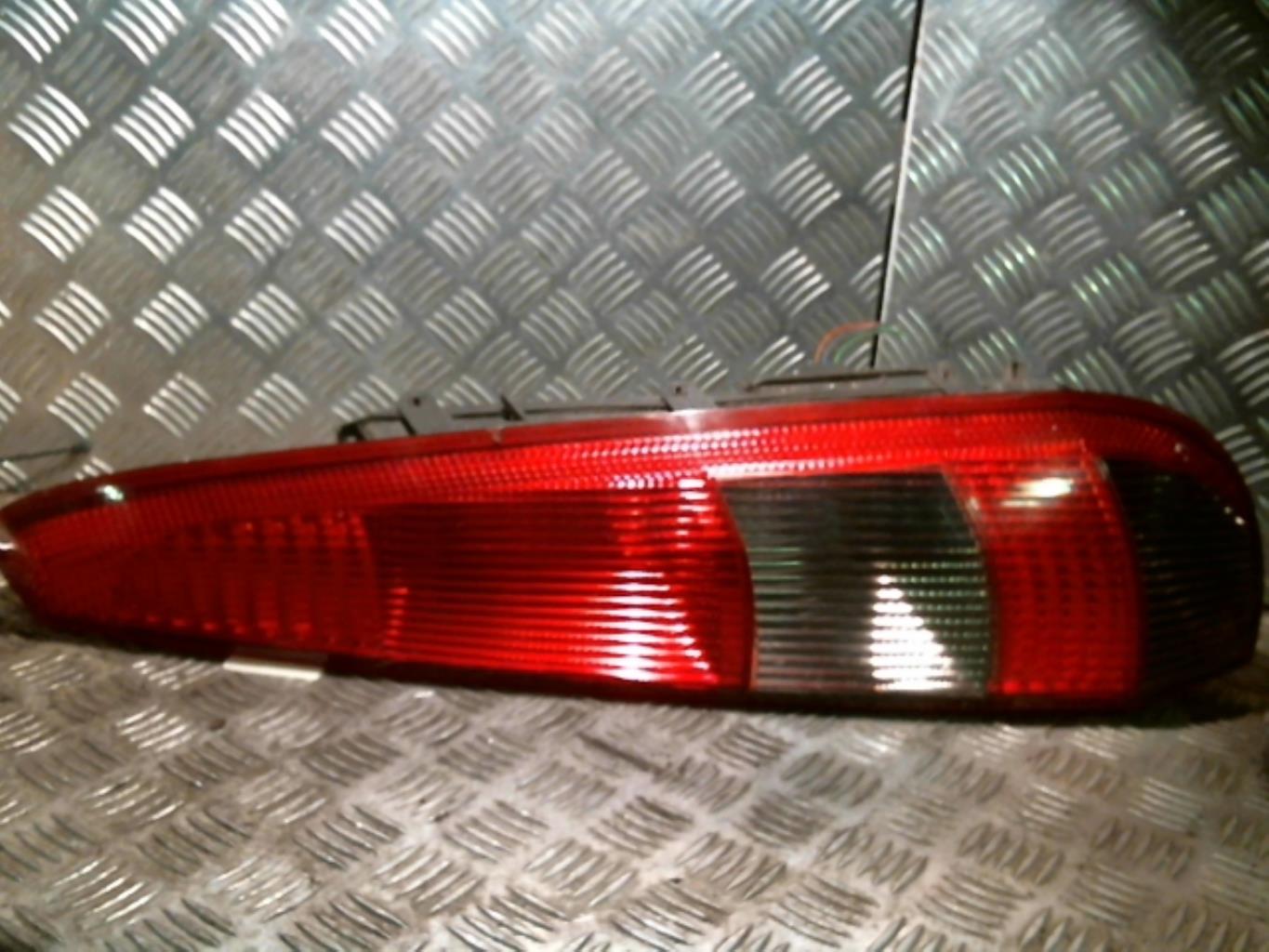 Fanale posteriore principale destro (luci)