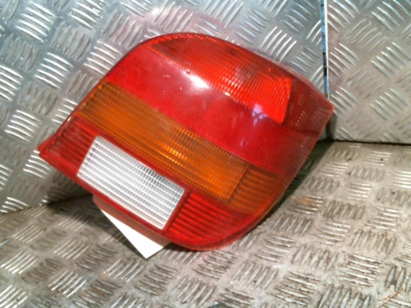 Fanale posteriore principale destro (luci)