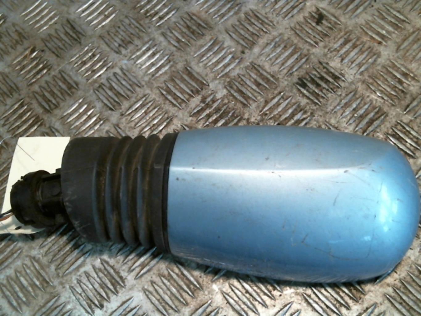 Specchietto retrovisore sinistro