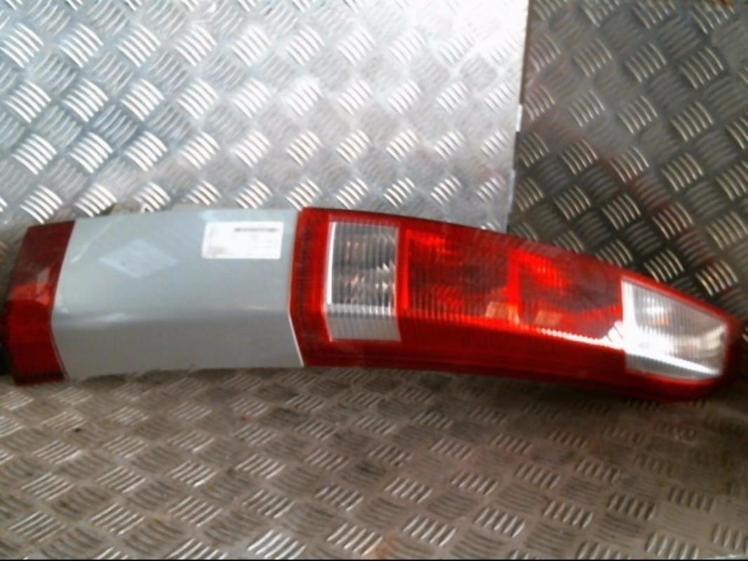 Fanale posteriore principale destro (luci)