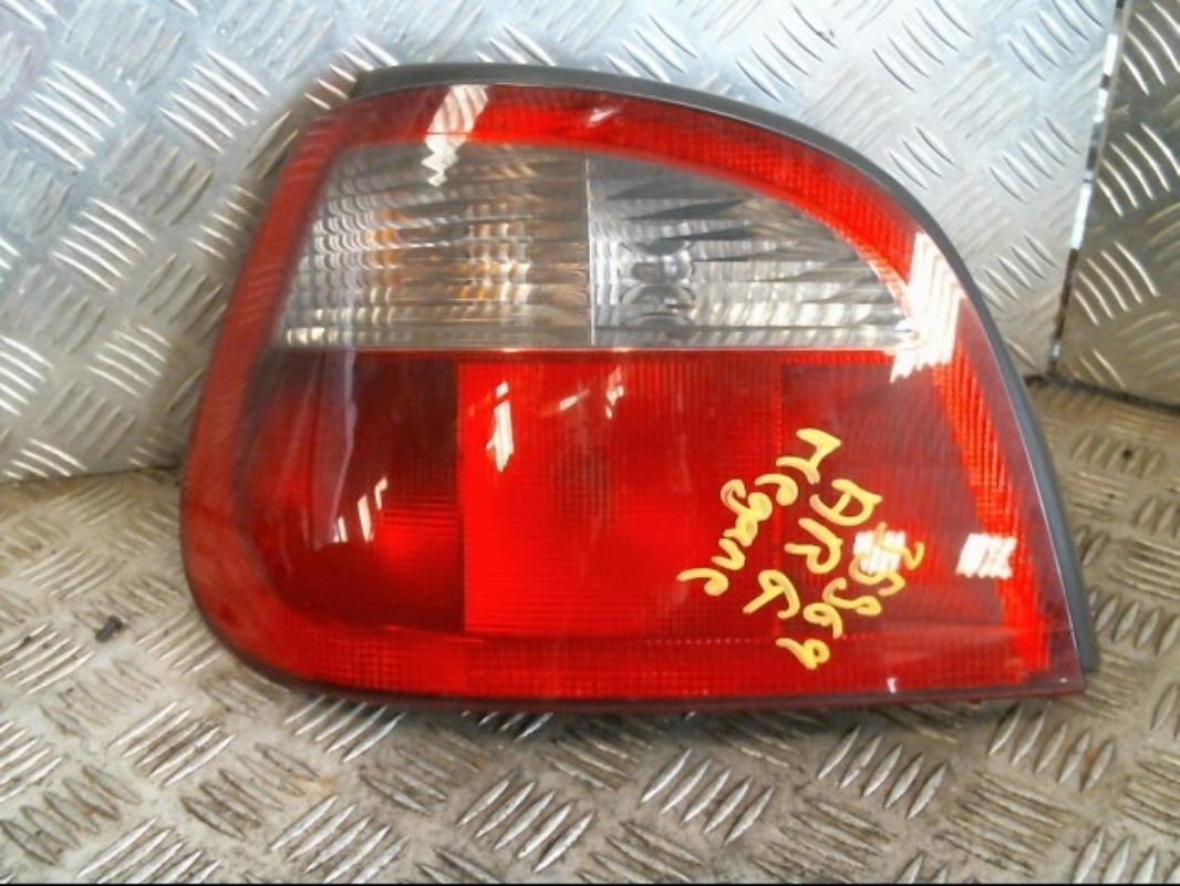 Fanale posteriore principale sinistro (luci)