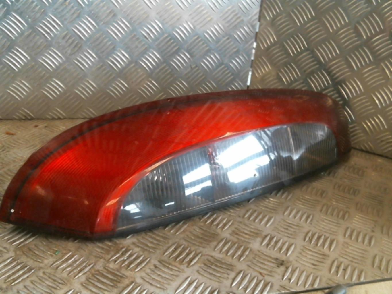 Fanale posteriore principale destro (luci)