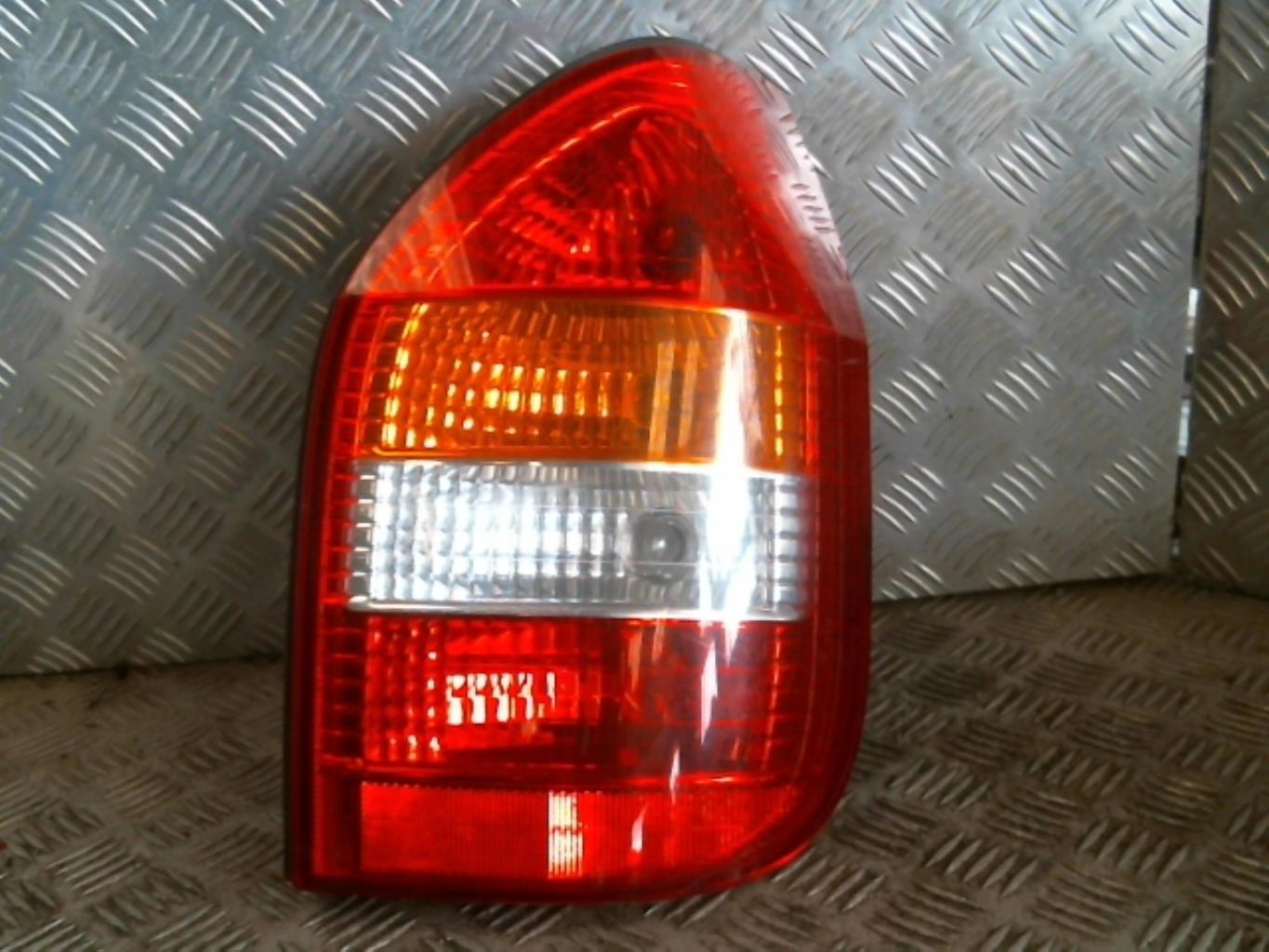 Fanale posteriore principale destro (luci)