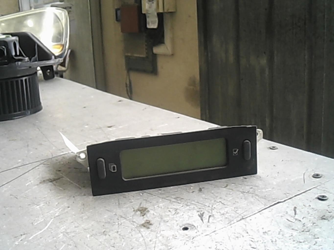 Monitor display