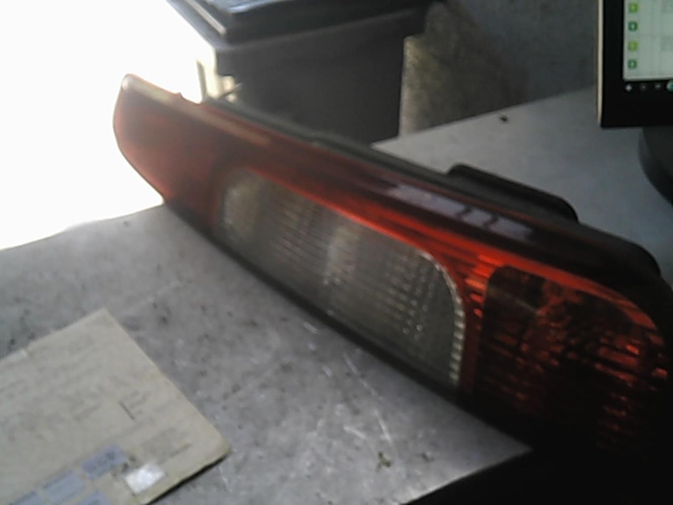Fanale posteriore principale destro (luci)