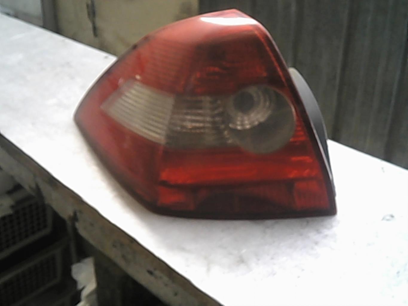 Fanale posteriore principale sinistro (luci)