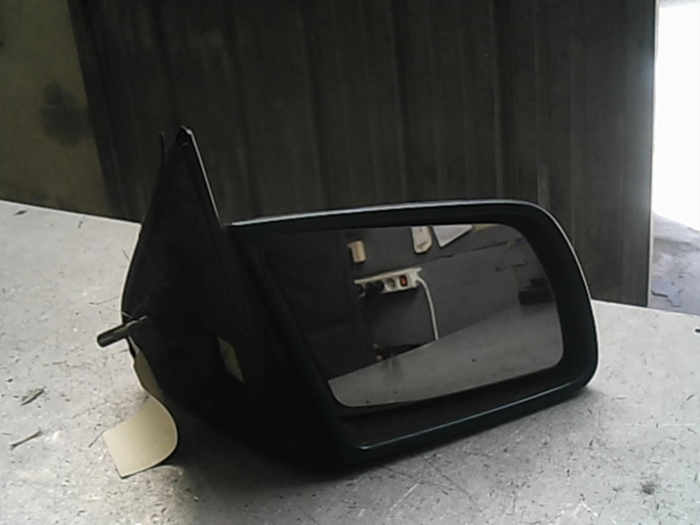 Retrovisor derecho