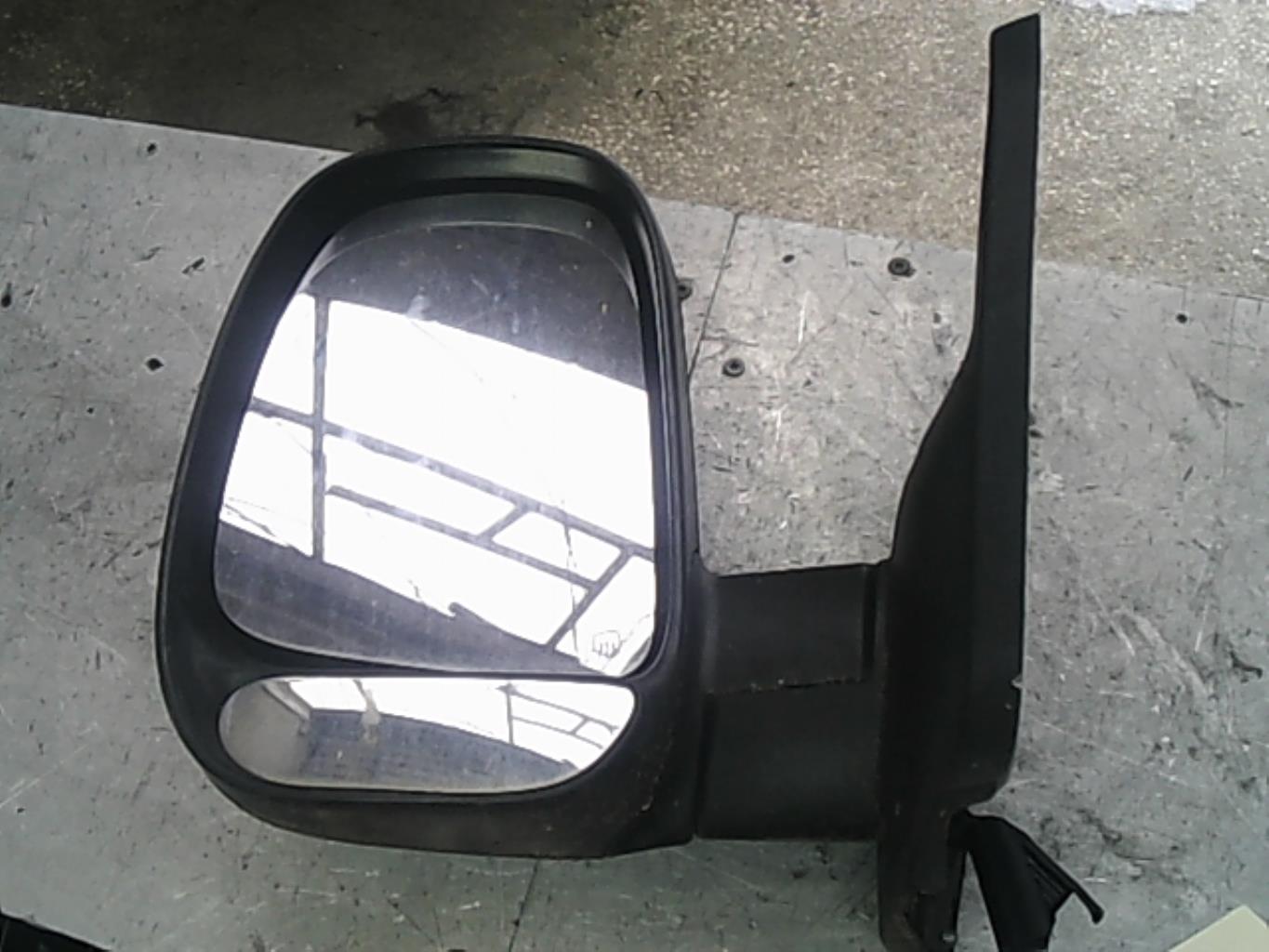 Foto pieza de coche