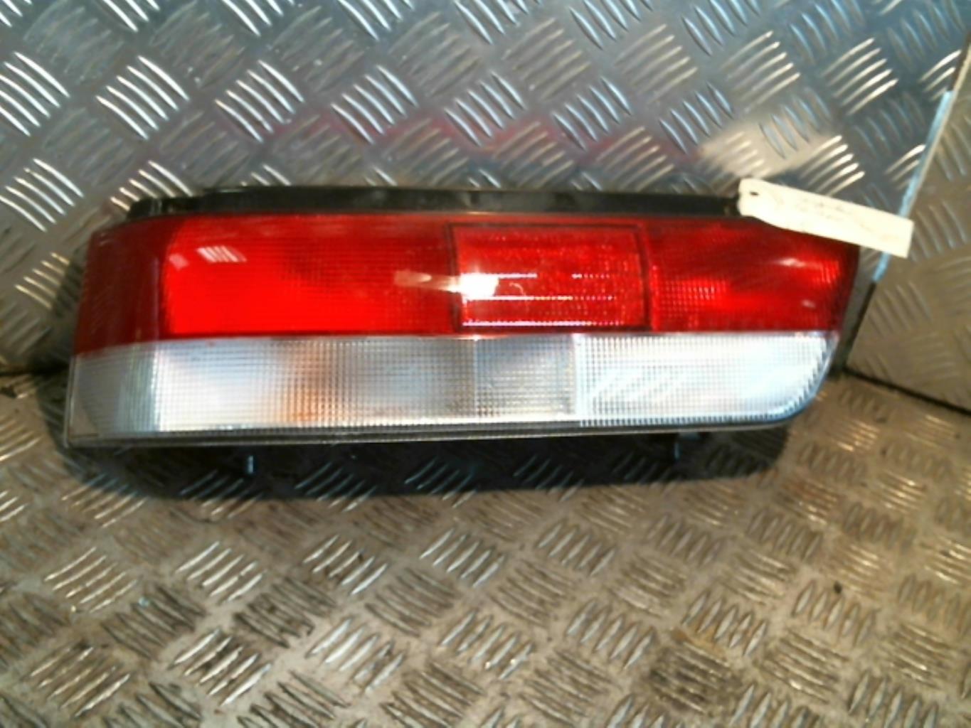 Fanale posteriore principale sinistro (luci)