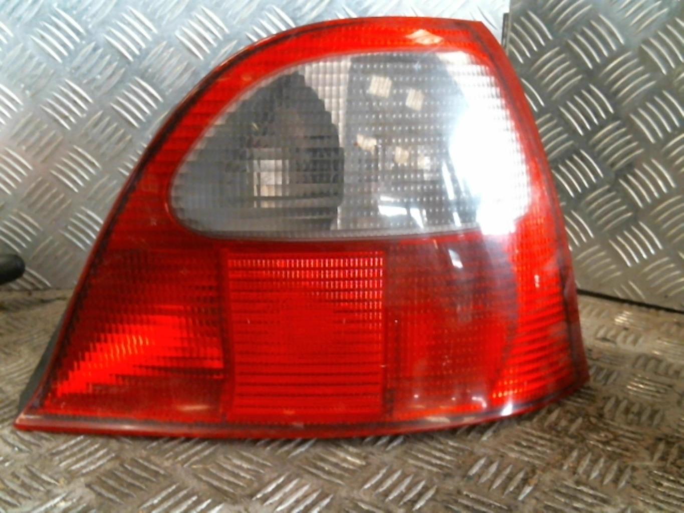 Fanale posteriore principale destro (luci)