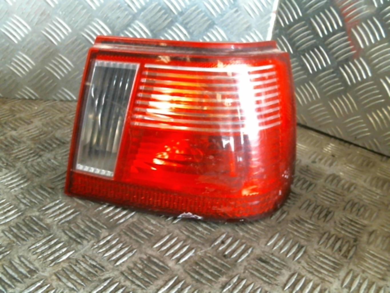 Fanale posteriore principale destro (luci)