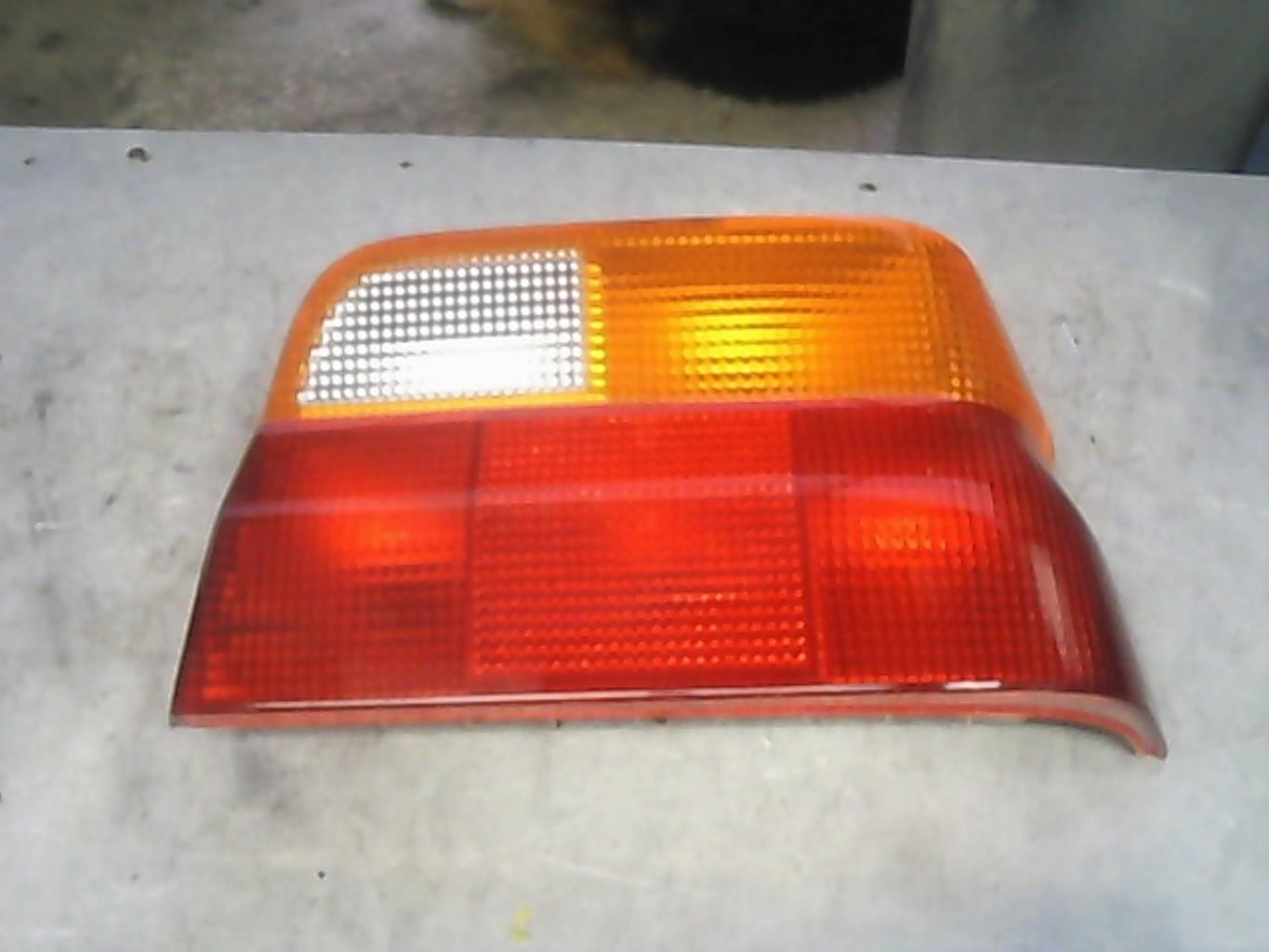 Fanale posteriore principale destro (luci)