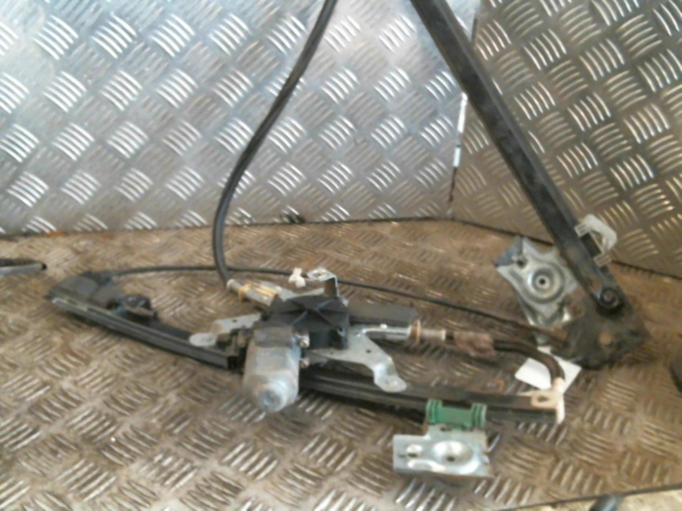 Alzacristalli elettrico anteriore destro