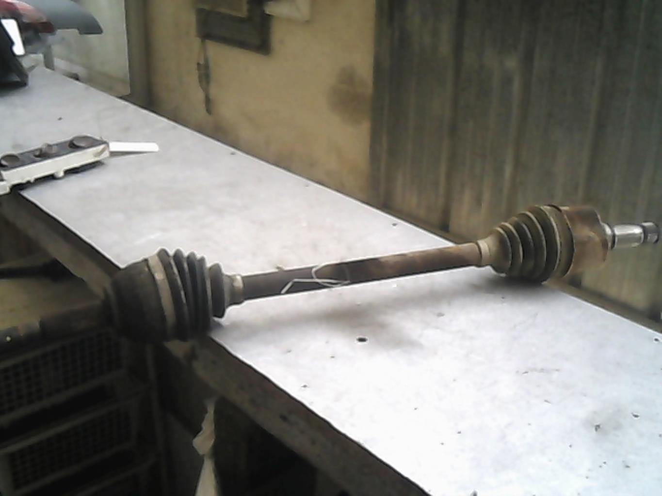 Cardan gauche (transmission)