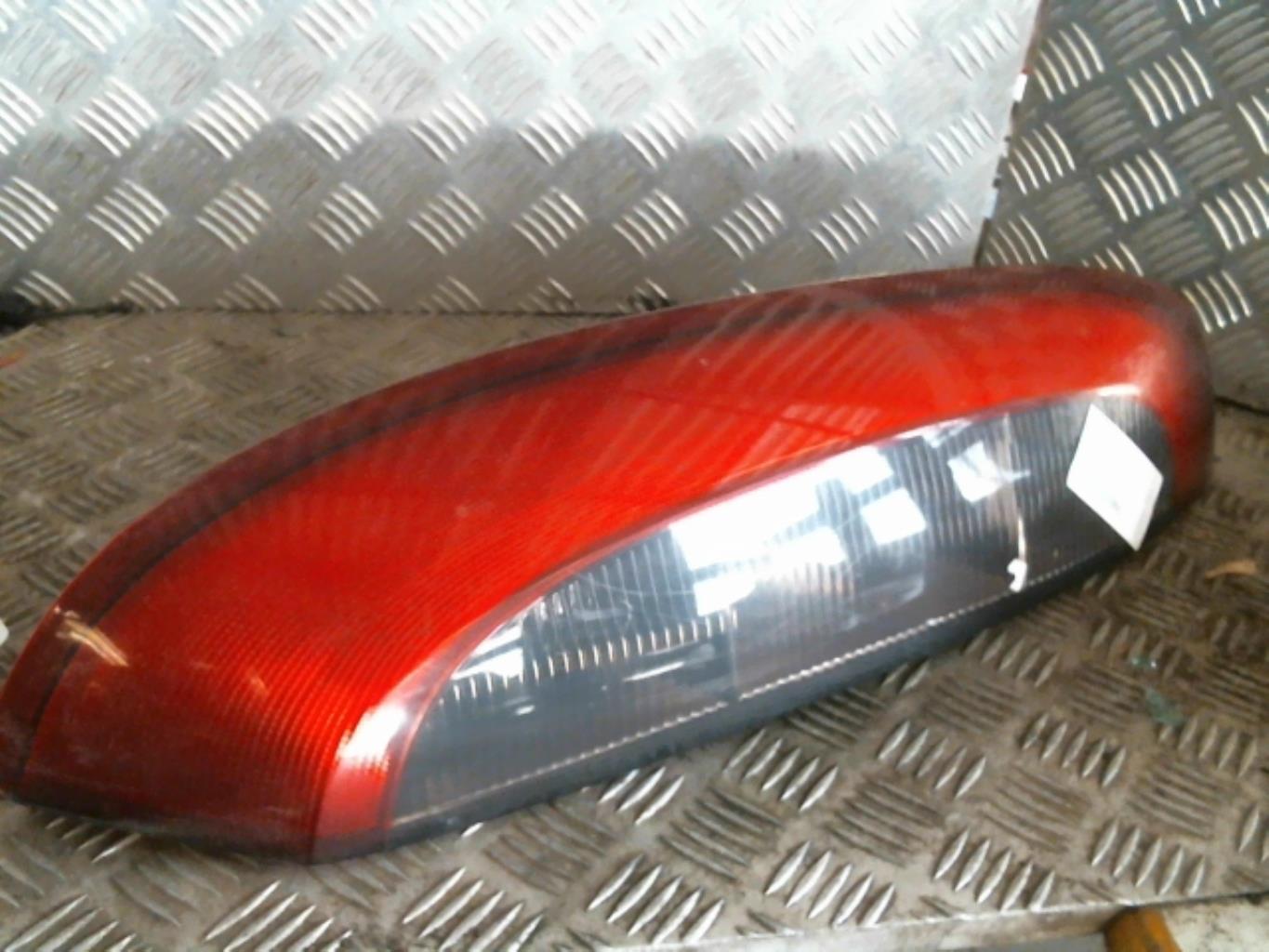 Fanale posteriore principale destro (luci)