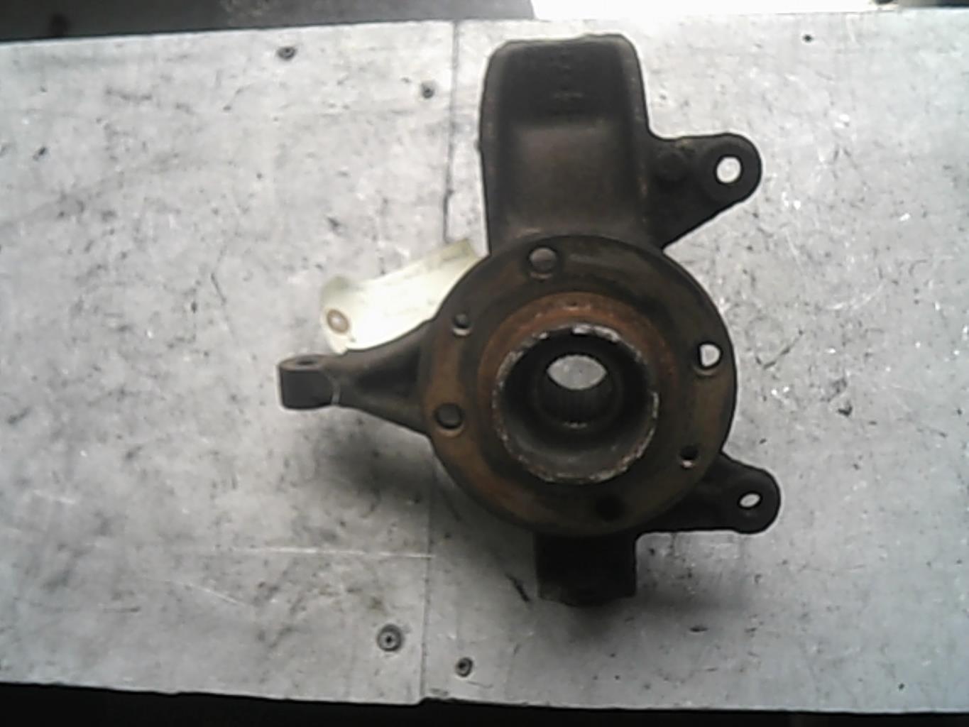 Fusee avant droit