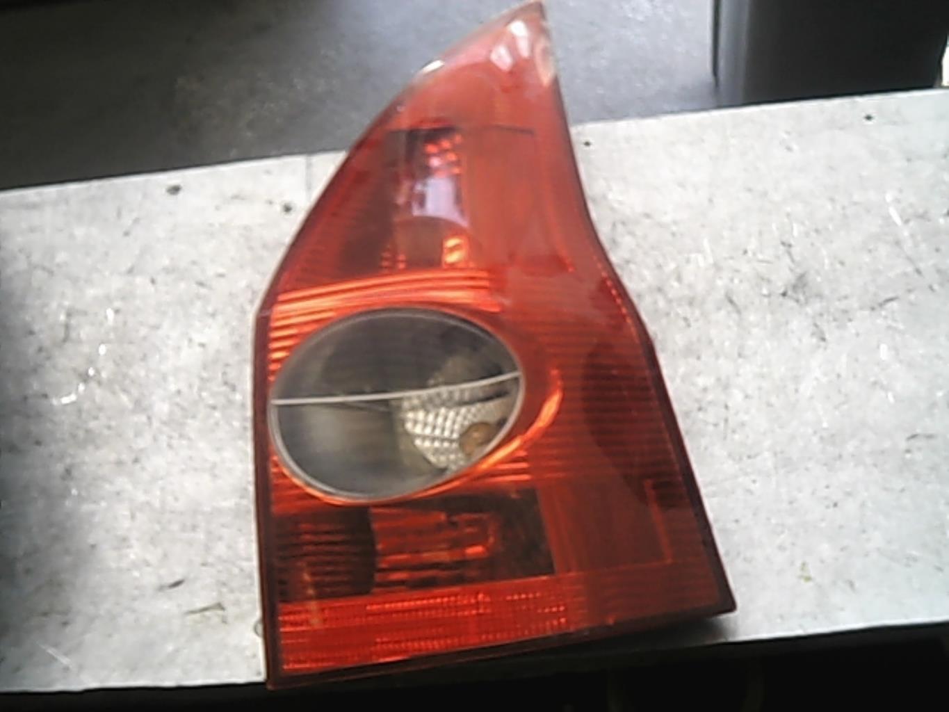 Fanale posteriore principale destro (luci)