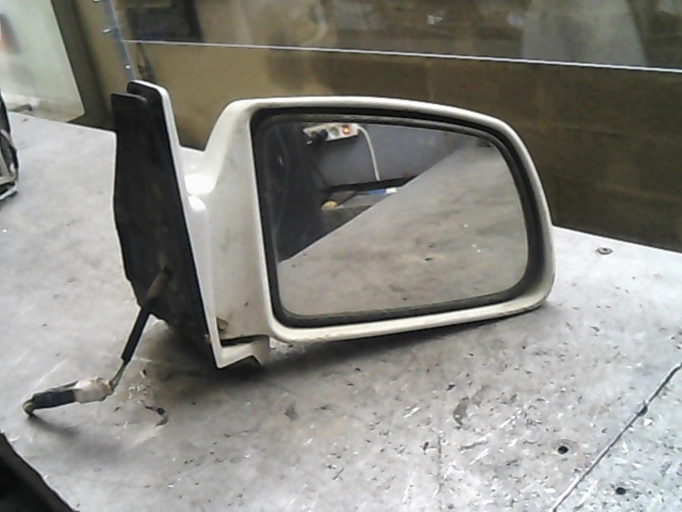 Retrovisor derecho