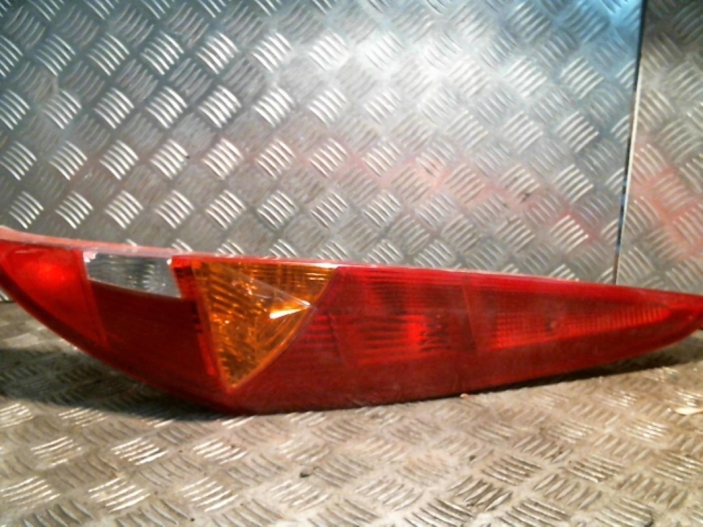 Fanale posteriore principale destro (luci)