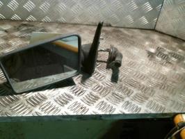 Retrovisor izquierdo