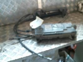Bloc electrique de frein a main