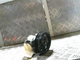 Pompa sterzo