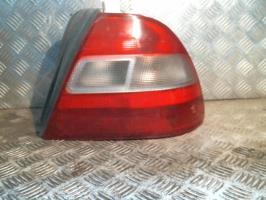 Fanale posteriore principale destro (luci)