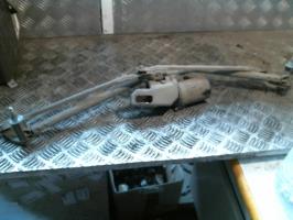 Motore tergicristallo anteriore