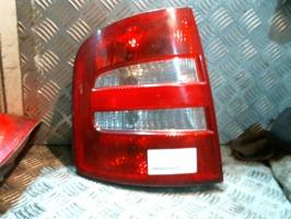 Fanale posteriore principale sinistro (luci)