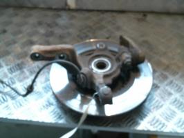 Fusee avant gauche