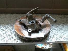 Fusee avant gauche