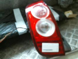 Fanale posteriore principale sinistro (luci)