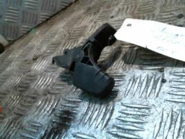 Poignee porte avant droit