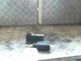 Chiusura centralizzata anteriore destra