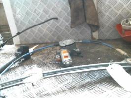 Alzacristalli elettrico anteriore destro